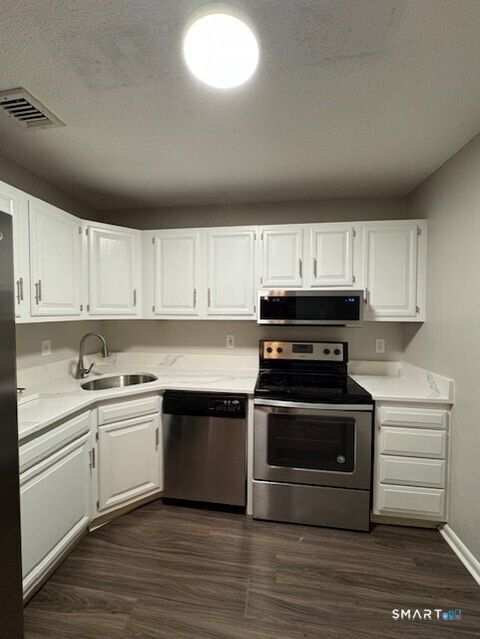 Tiny photo for 512 Twin Circle Drive #512, South Windsor, CT 06074 (MLS # 24146514)