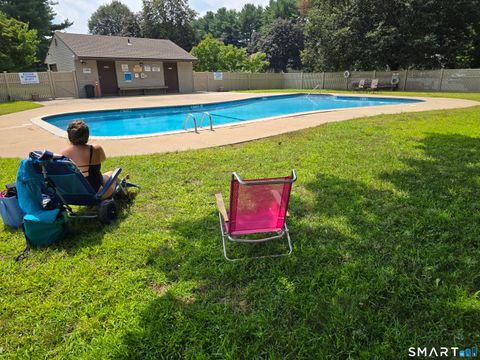 Tiny photo for 512 Twin Circle Drive #512, South Windsor, CT 06074 (MLS # 24146514)