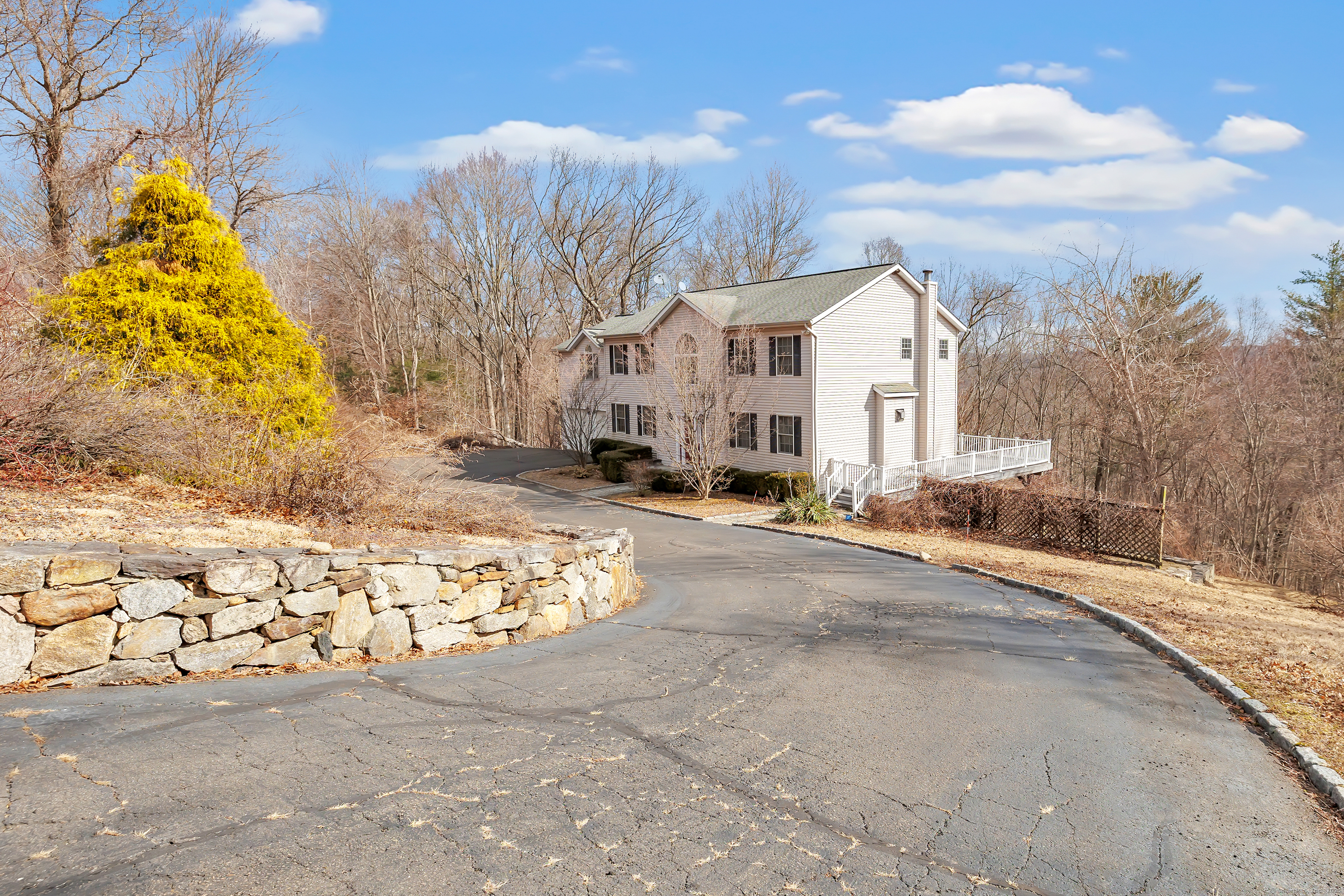 37 Deer Run Drive, Seymour, Connecticut image 3