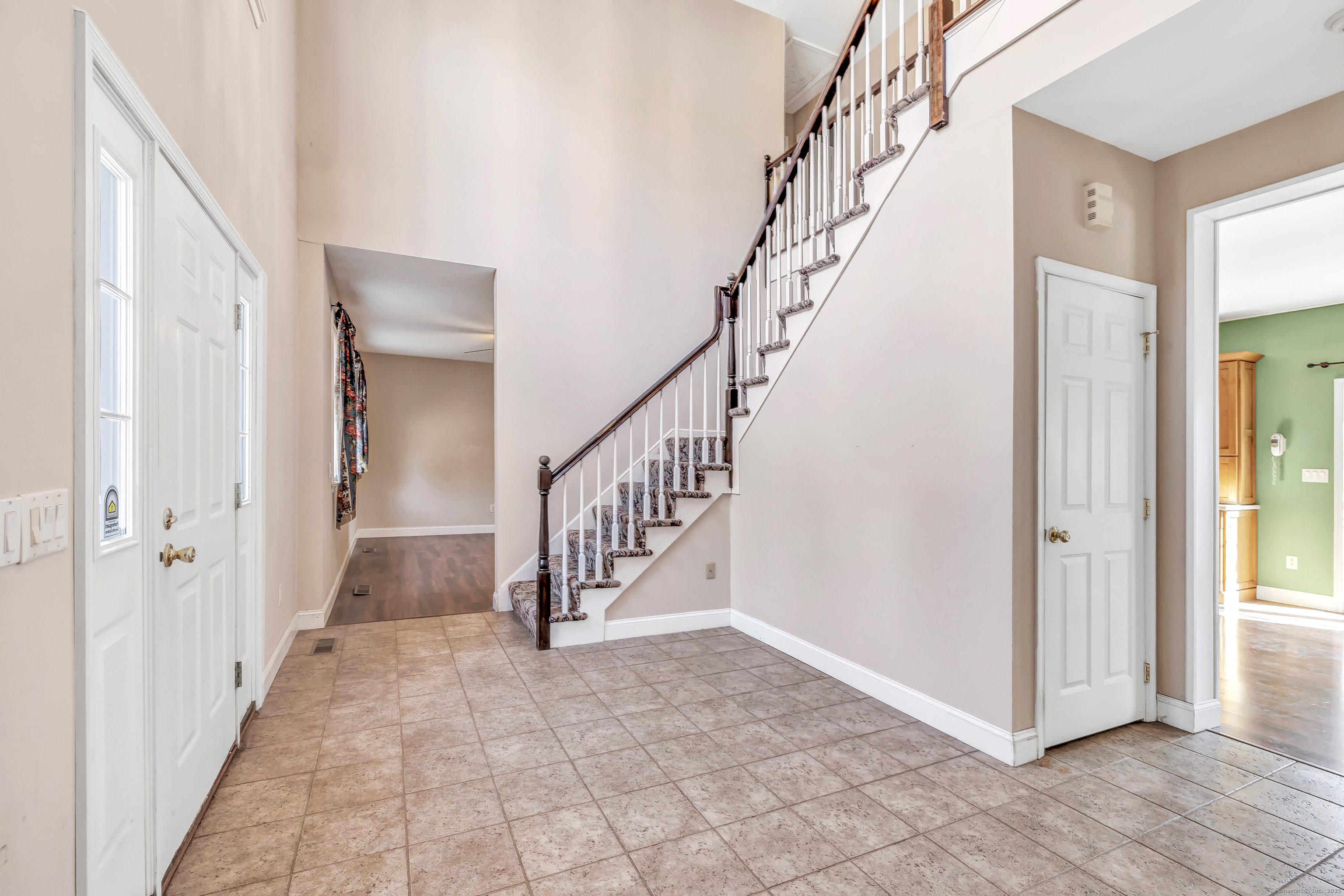 37 Deer Run Drive, Seymour, Connecticut image 8