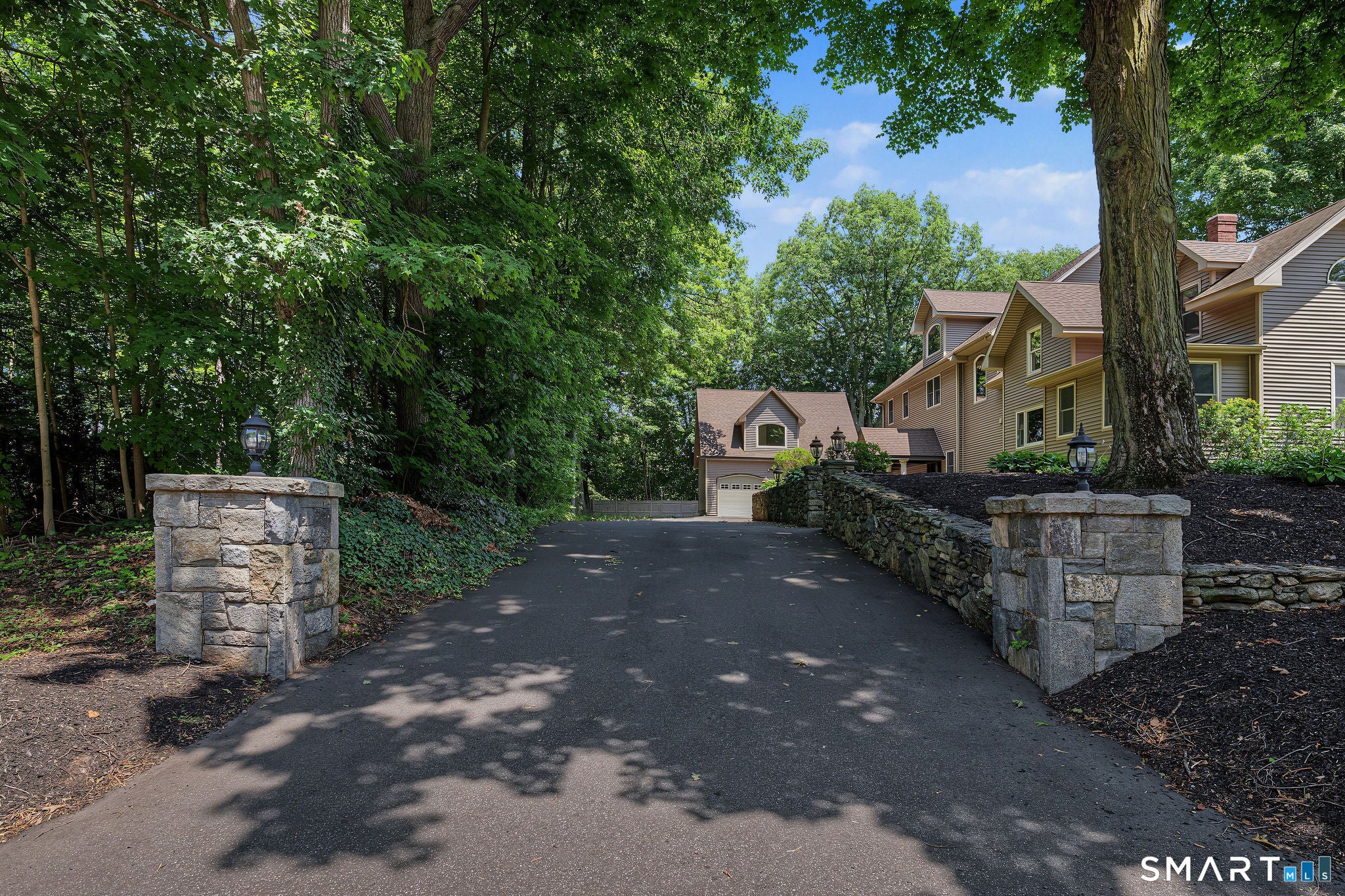 25 Clintonville Road