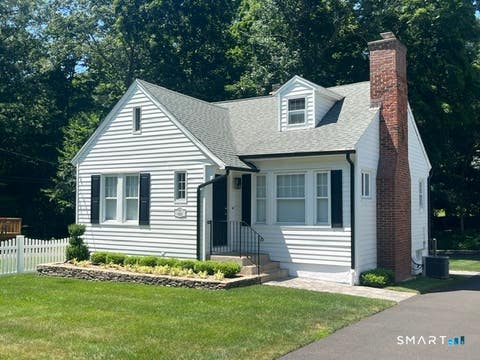 Photo of 1094 Chase Parkway, Waterbury, CT 06708 (MLS # 24192734)
