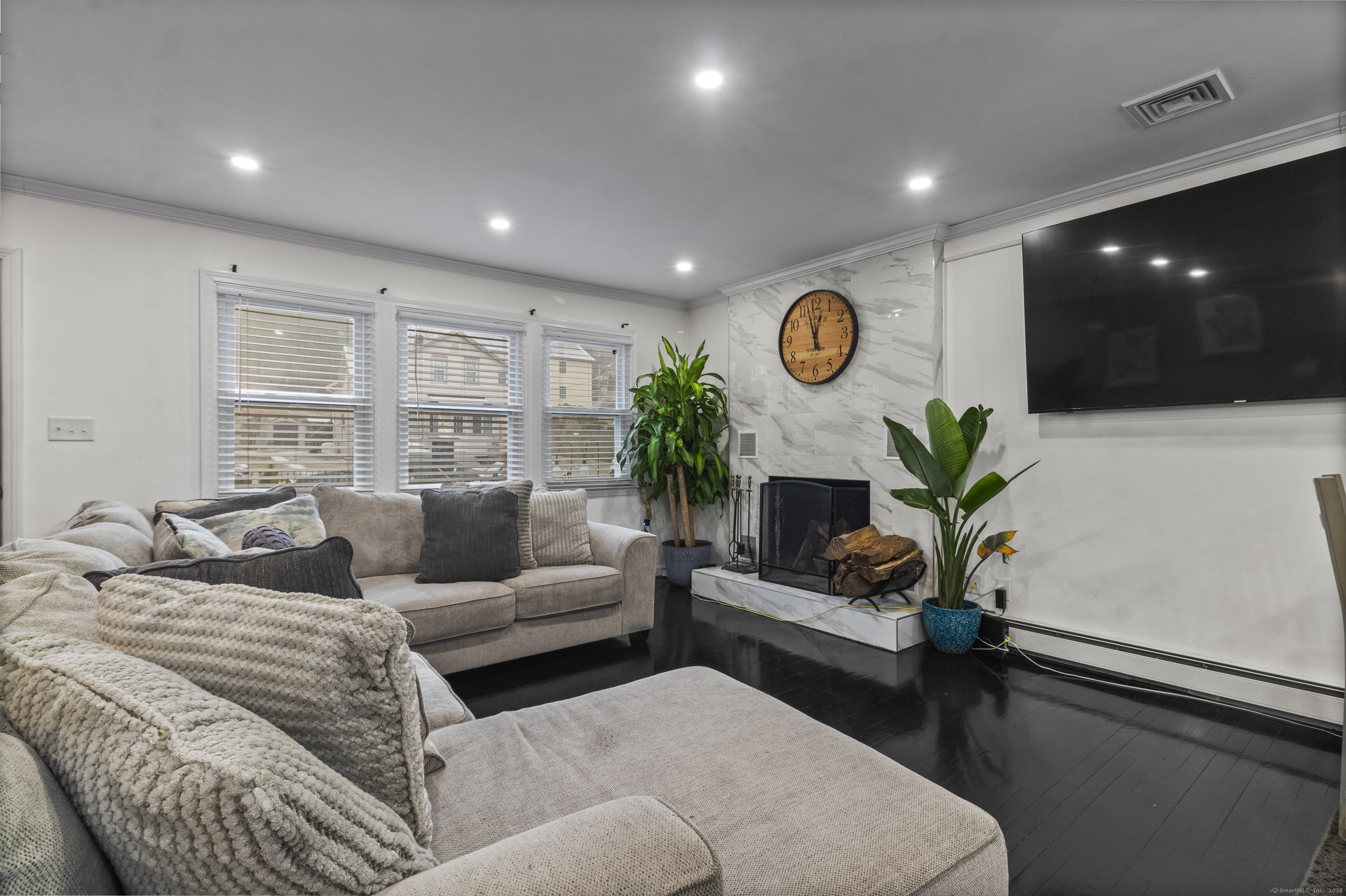 20 Grove Avenue, Derby, Connecticut image 2
