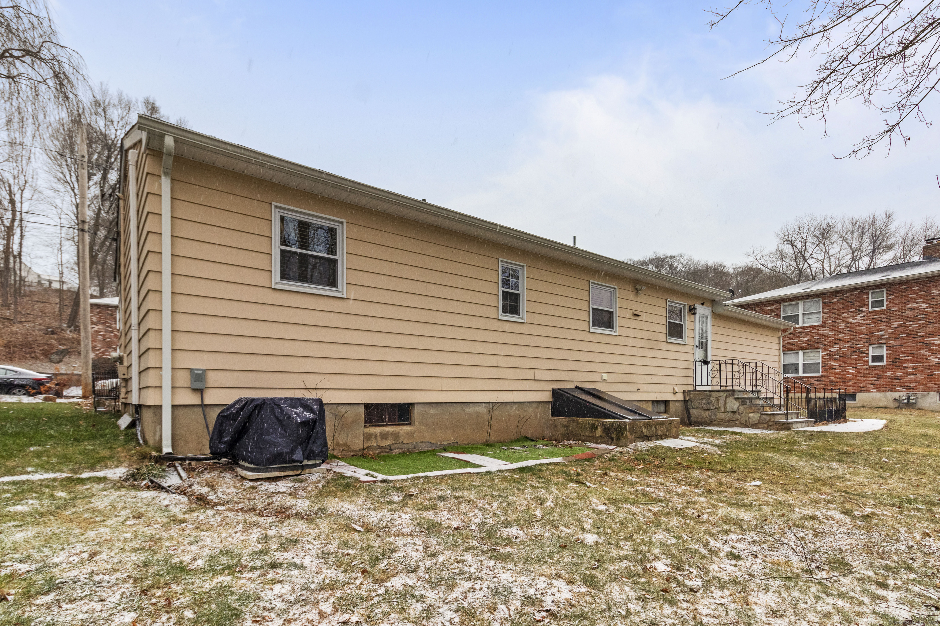 20 Grove Avenue, Derby, Connecticut image 27