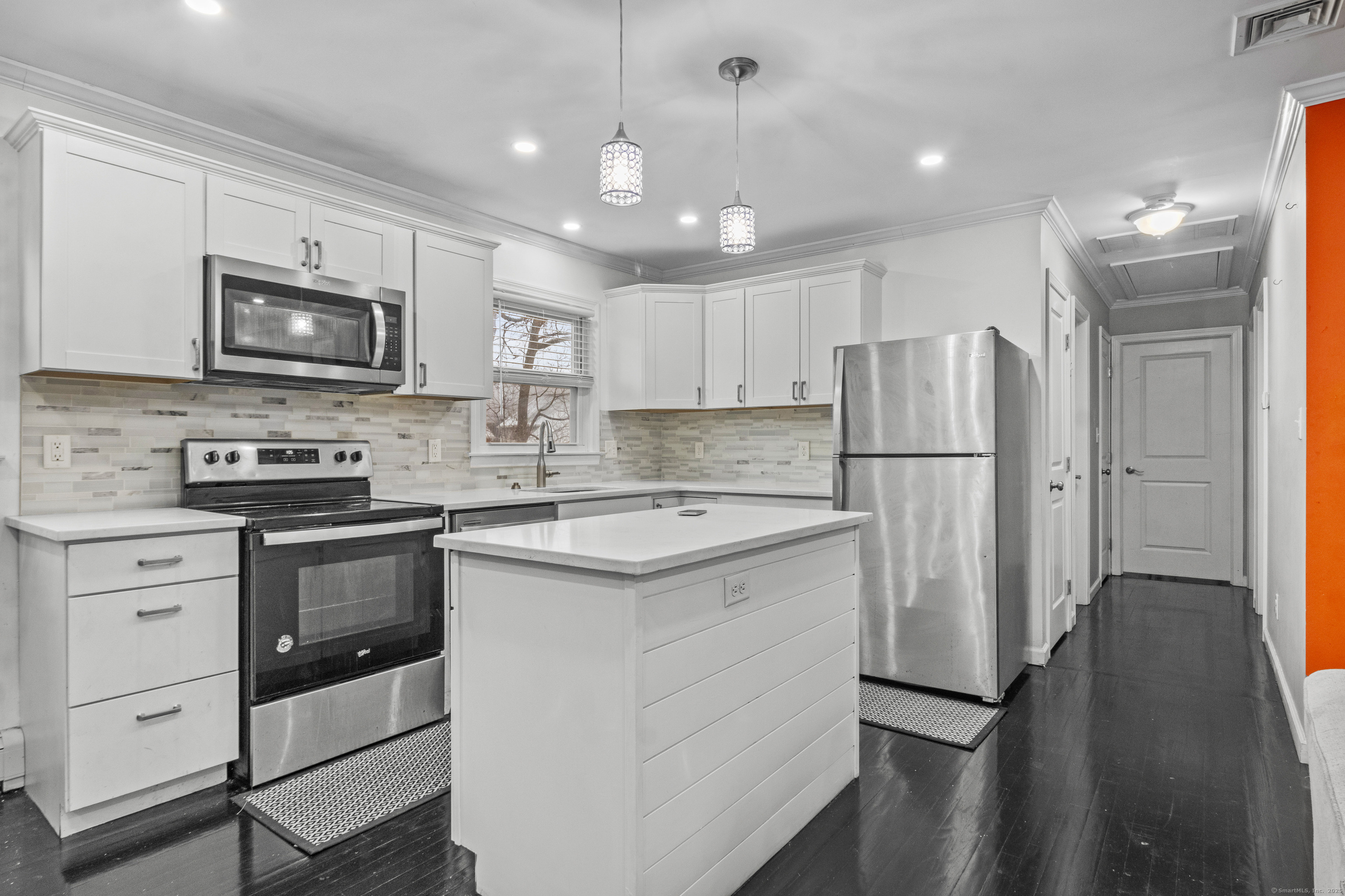 20 Grove Avenue, Derby, Connecticut image 5