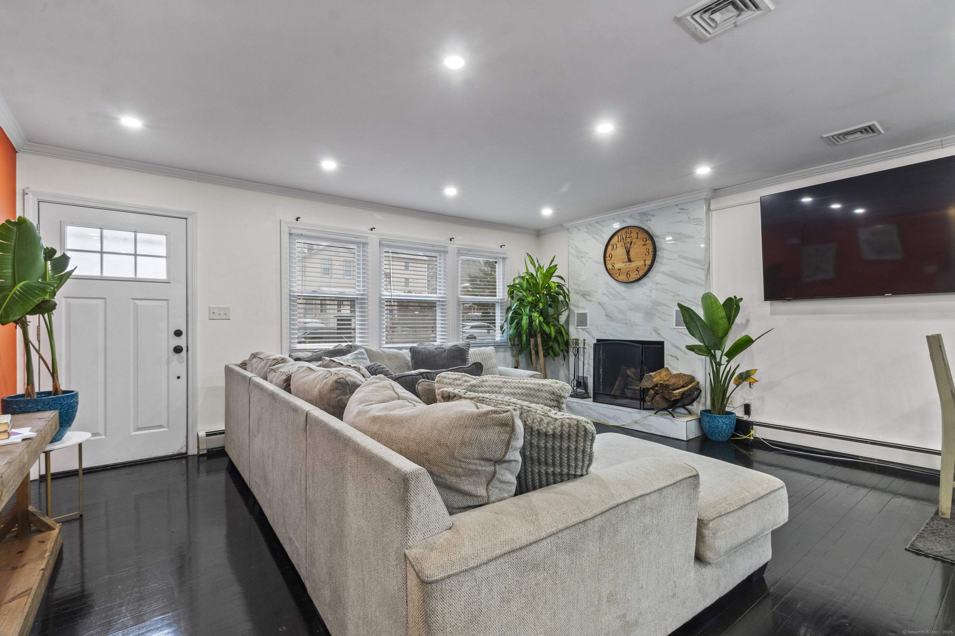 20 Grove Avenue, Derby, Connecticut image 3