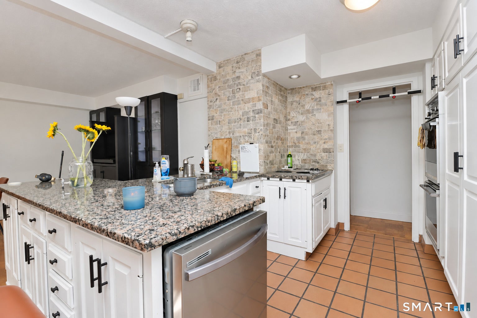 44 Strawberry Hill Avenue 8K