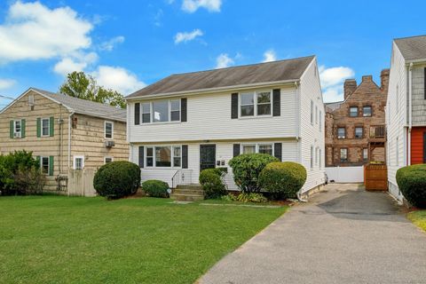 Photo of 22 Hackett Circle N, Stamford, CT 06906 (MLS # 24136007)