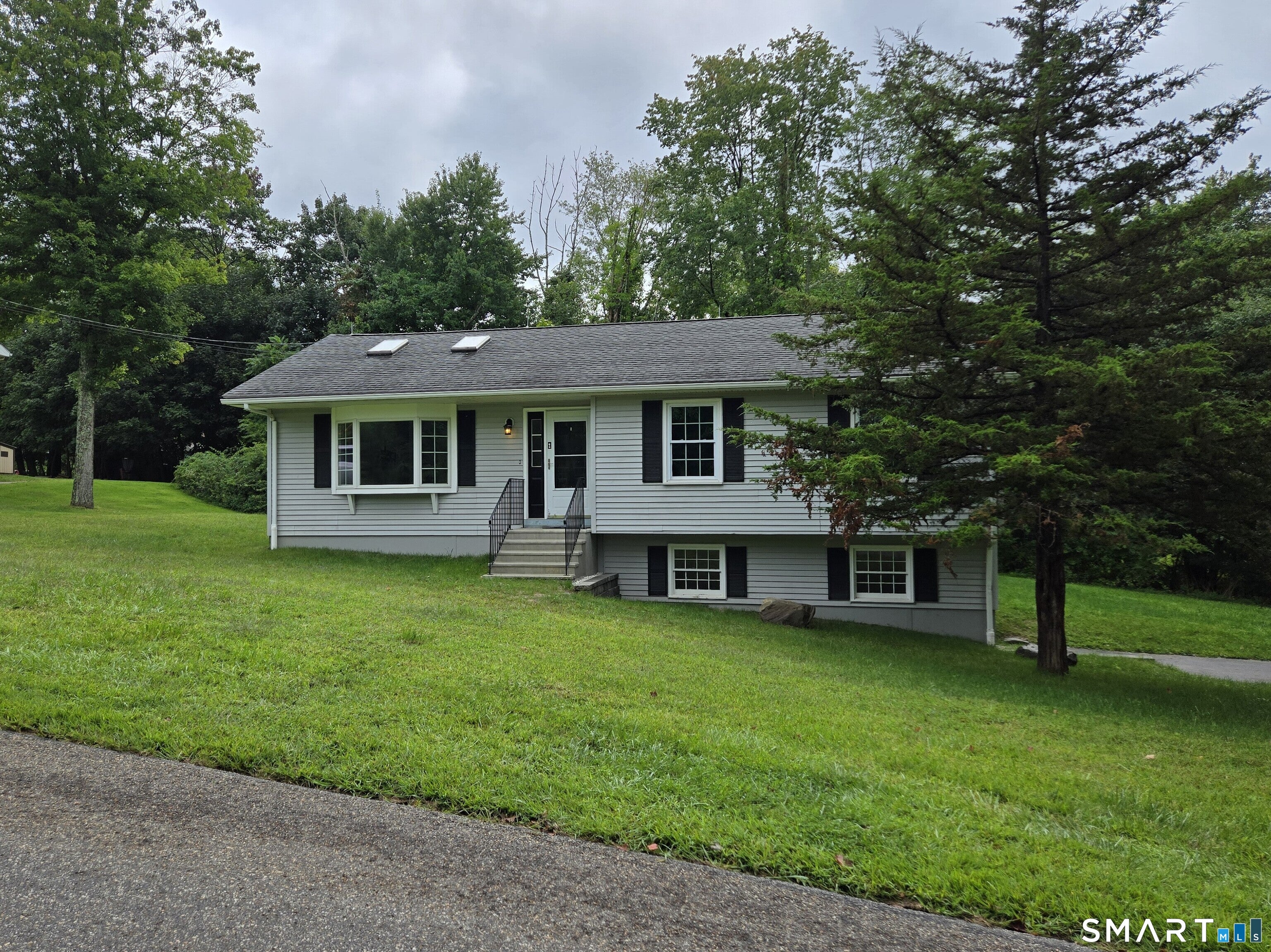 87 Springdale Avenue