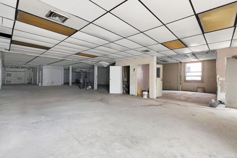 Photo of 160 Franklin Avenue, Hartford, CT 06114 (MLS # 24143367)