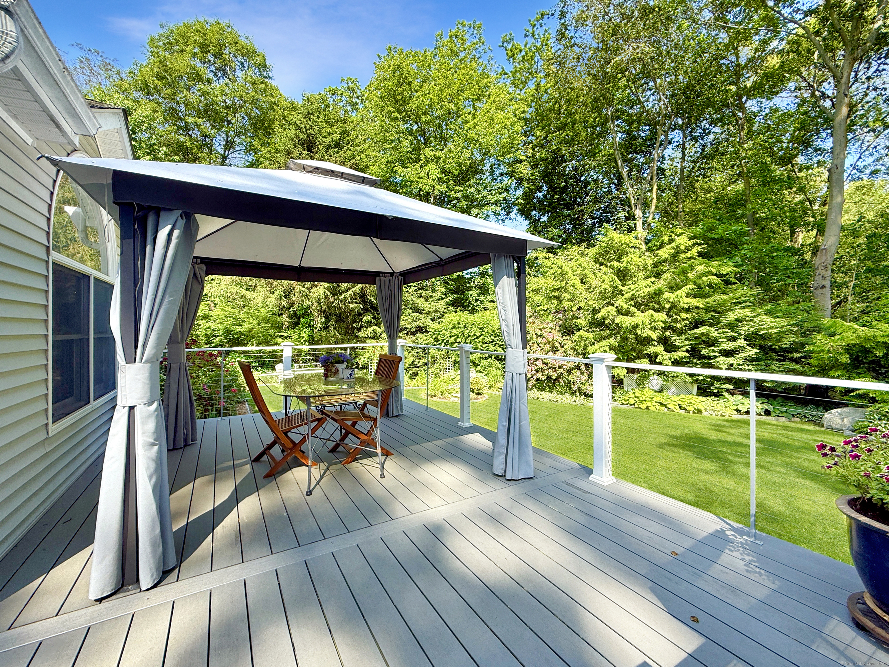 Stamford, Connecticut 06905, United States, 4 Bedrooms Bedrooms, ,3 BathroomsBathrooms,Residential,Active,154455