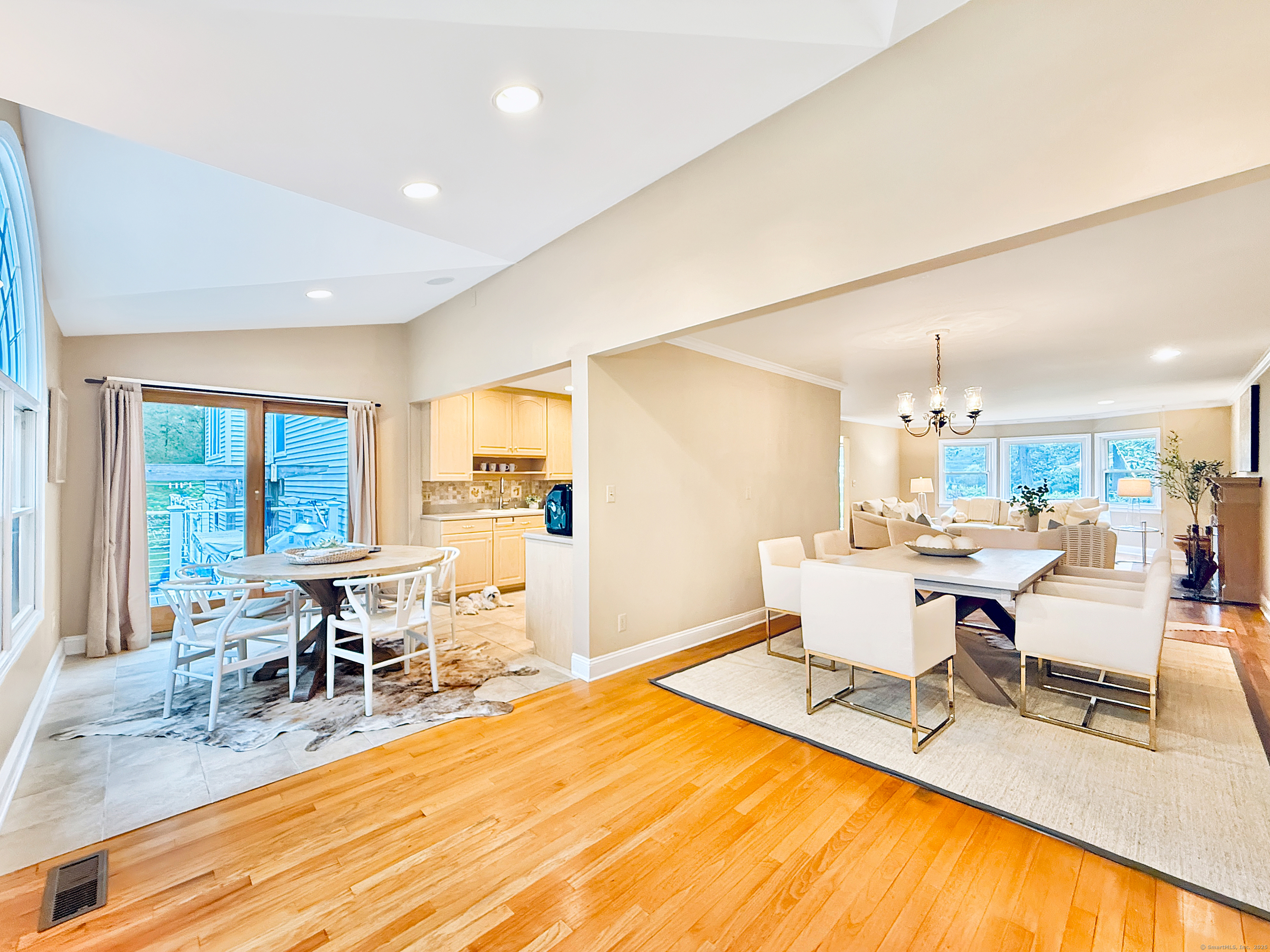 Stamford, Connecticut 06905, United States, 4 Bedrooms Bedrooms, ,3 BathroomsBathrooms,Residential,Active,154455