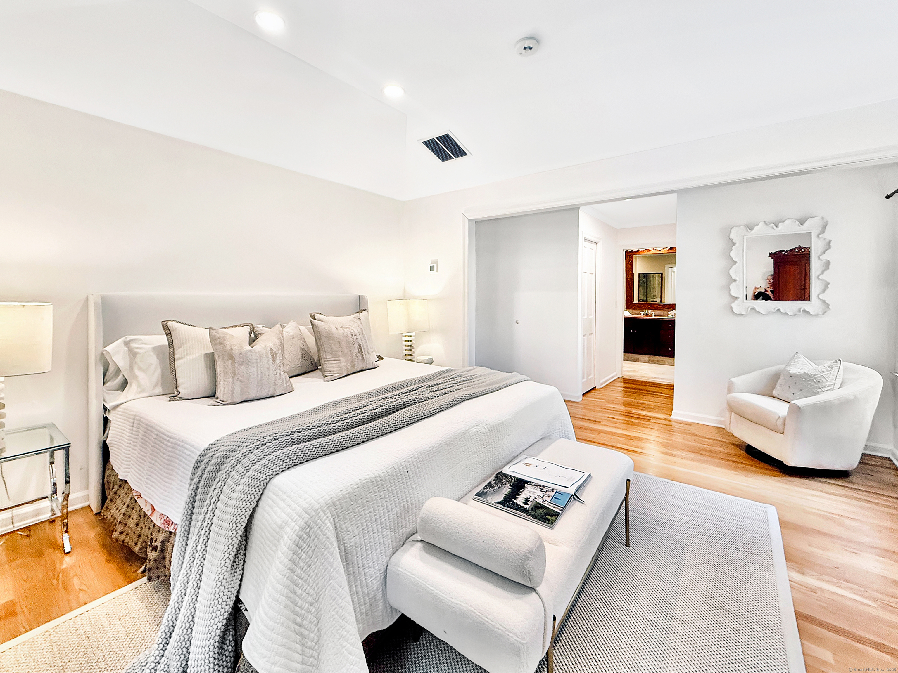 Stamford, Connecticut 06905, United States, 4 Bedrooms Bedrooms, ,3 BathroomsBathrooms,Residential,Active,154455