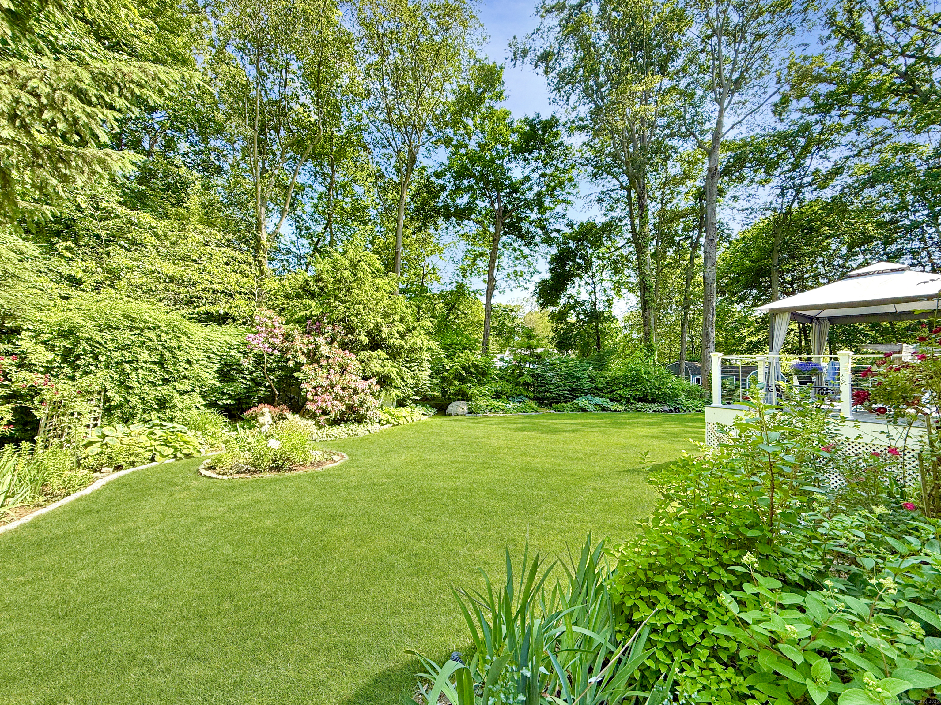 Stamford, Connecticut 06905, United States, 4 Bedrooms Bedrooms, ,3 BathroomsBathrooms,Residential,Active,154455