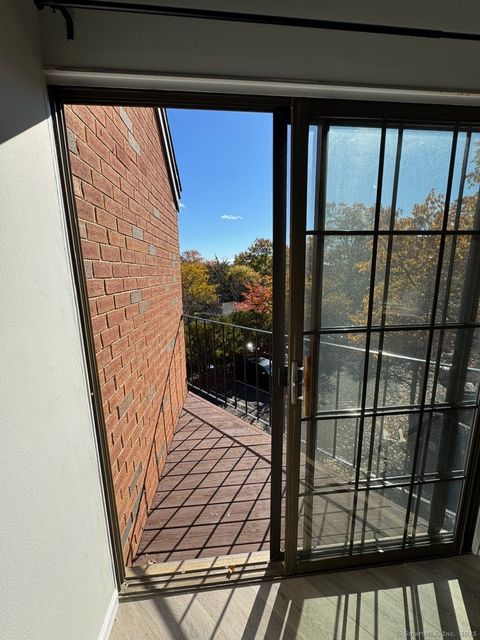 Tiny photo for 181 Loomis Drive #APT 148, West Hartford, CT 06107 (MLS # 24137252)