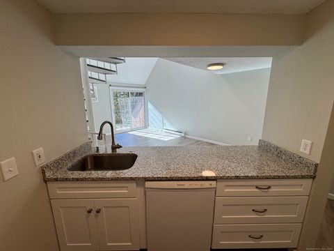 Tiny photo for 181 Loomis Drive #APT 148, West Hartford, CT 06107 (MLS # 24137252)