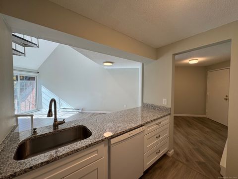 Photo of 181 Loomis Drive #APT 148, West Hartford, CT 06107 (MLS # 24137252)