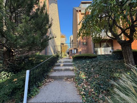 Tiny photo for 181 Loomis Drive #APT 148, West Hartford, CT 06107 (MLS # 24137252)