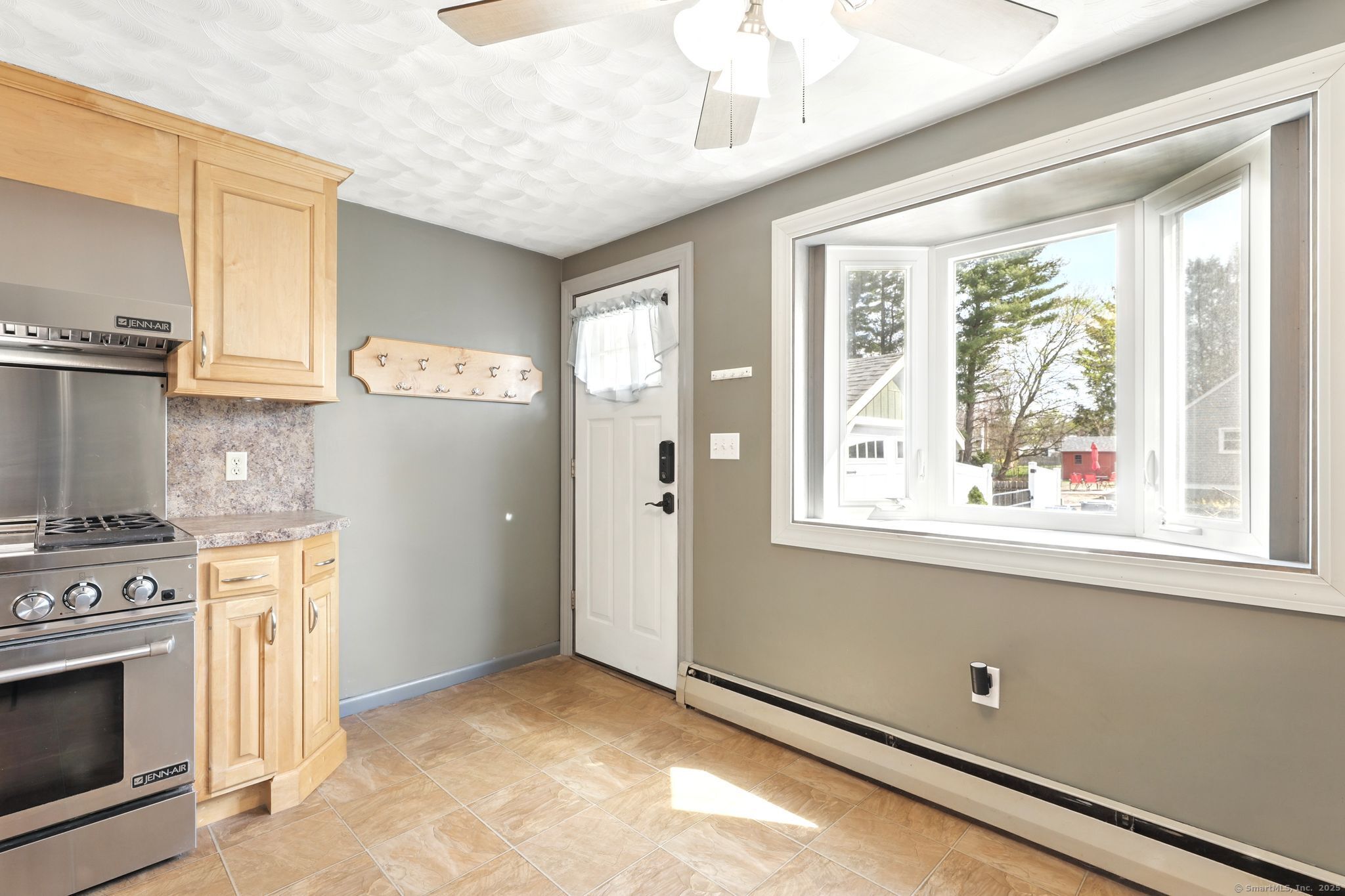 9 Peggy Lane, Enfield, Connecticut image 10