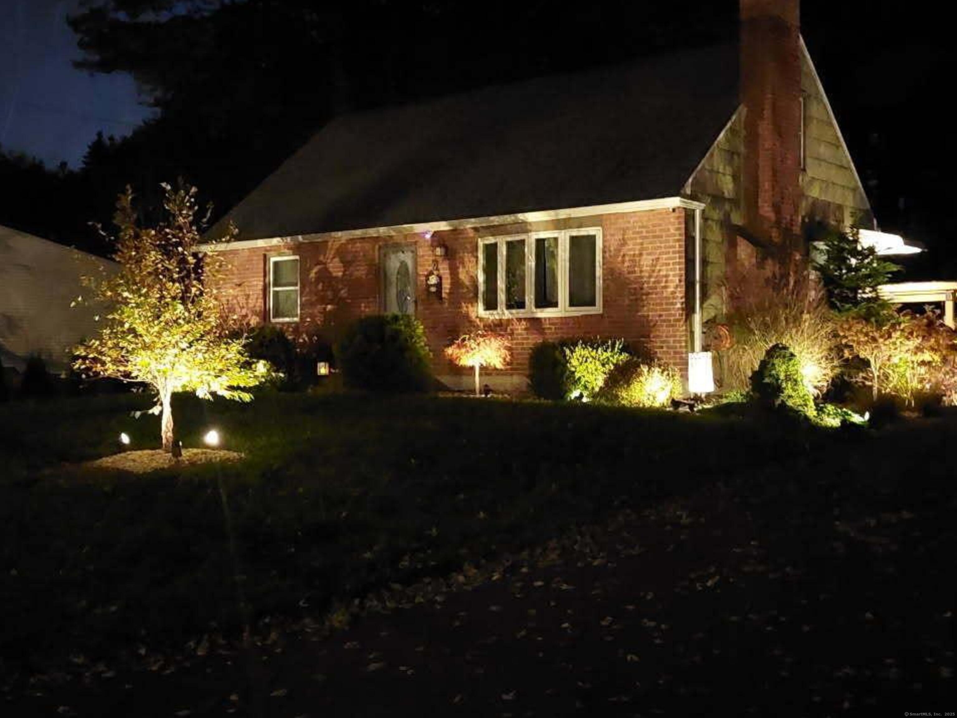 9 Peggy Lane, Enfield, Connecticut image 3