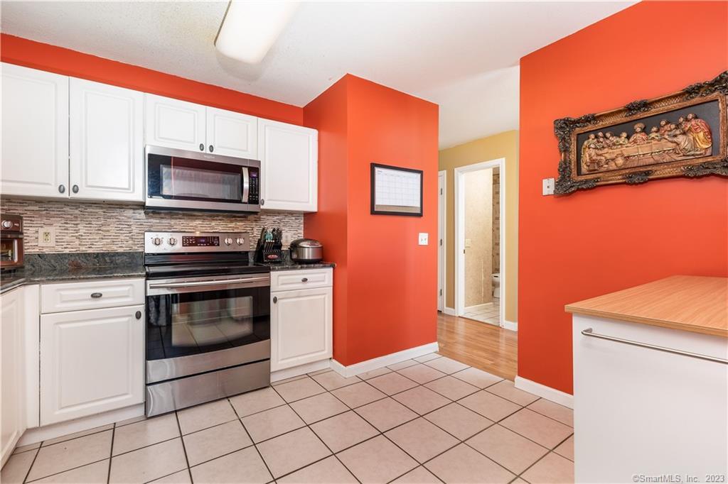 Photo 12 of 40 of 203 Gray Fox Lane 203 townhome