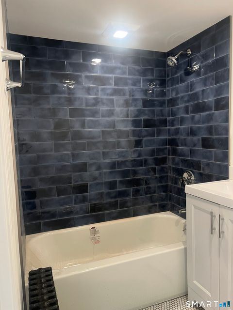 Tiny photo for 156 Union Street #2, Manchester, CT 06042 (MLS # 24162094)