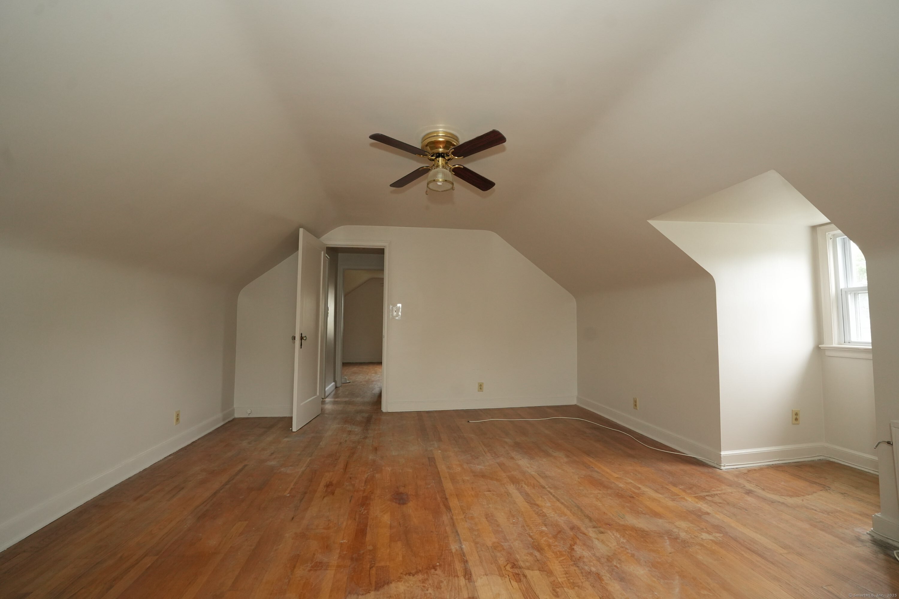 Bridgeport, Connecticut 06610, United States, 3 Bedrooms Bedrooms, ,2 BathroomsBathrooms,Residential,Active,164859