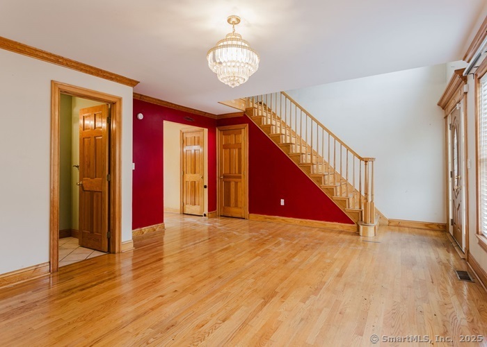 32 Marshall Avenue