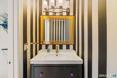 Tiny photo for 900 Mix Avenue #APT 123, Hamden, CT 06514 (MLS # 24153421)