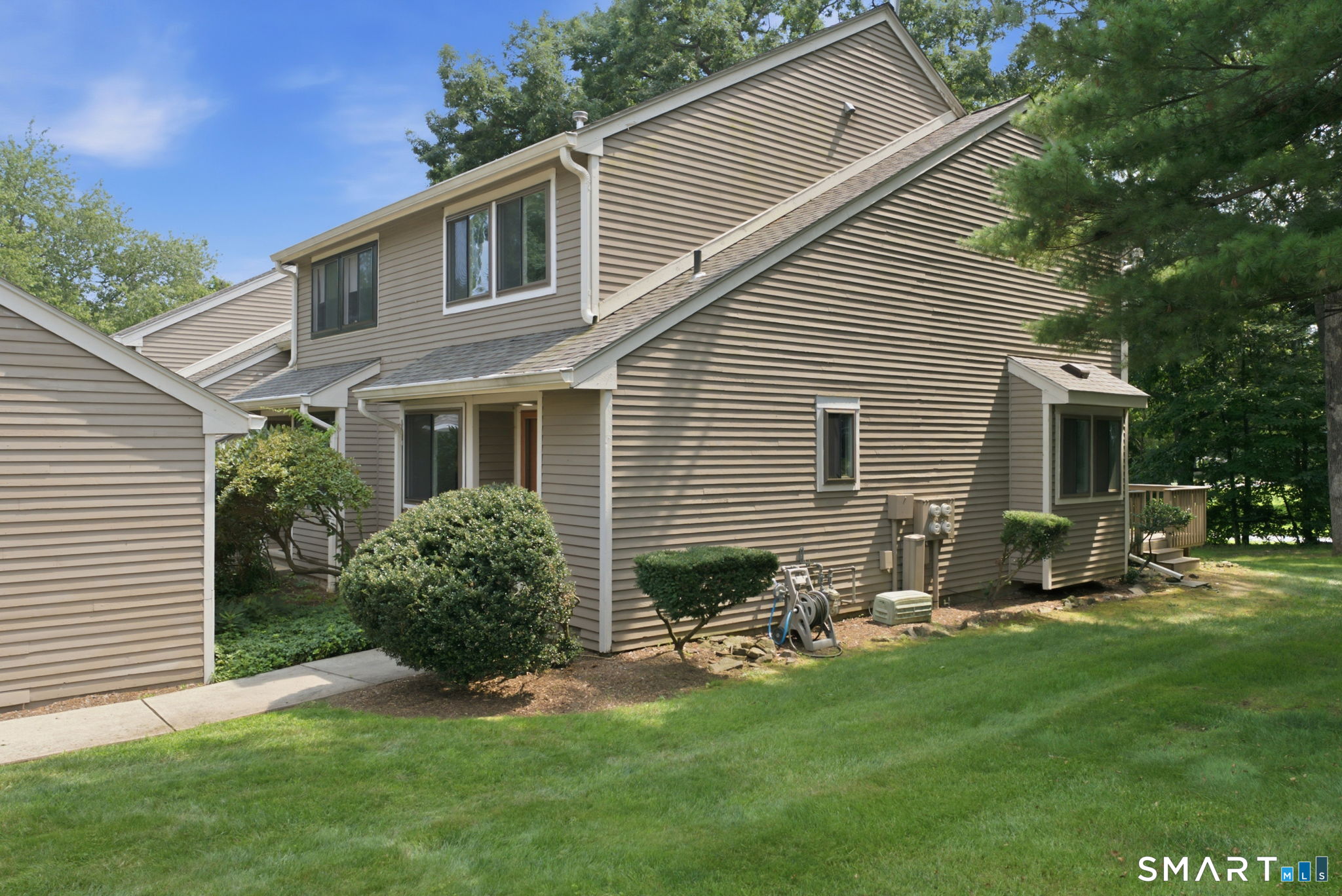 16 Pequot Drive 16