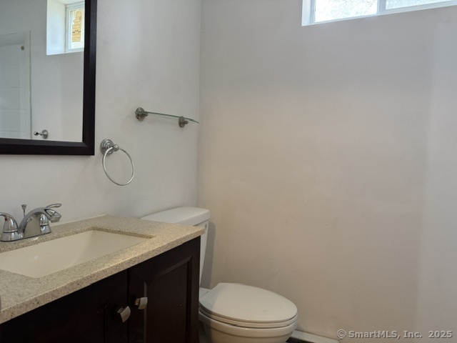 Farmington, Connecticut 06032, United States, 3 Bedrooms Bedrooms, ,2 BathroomsBathrooms,Residential,Active,116578