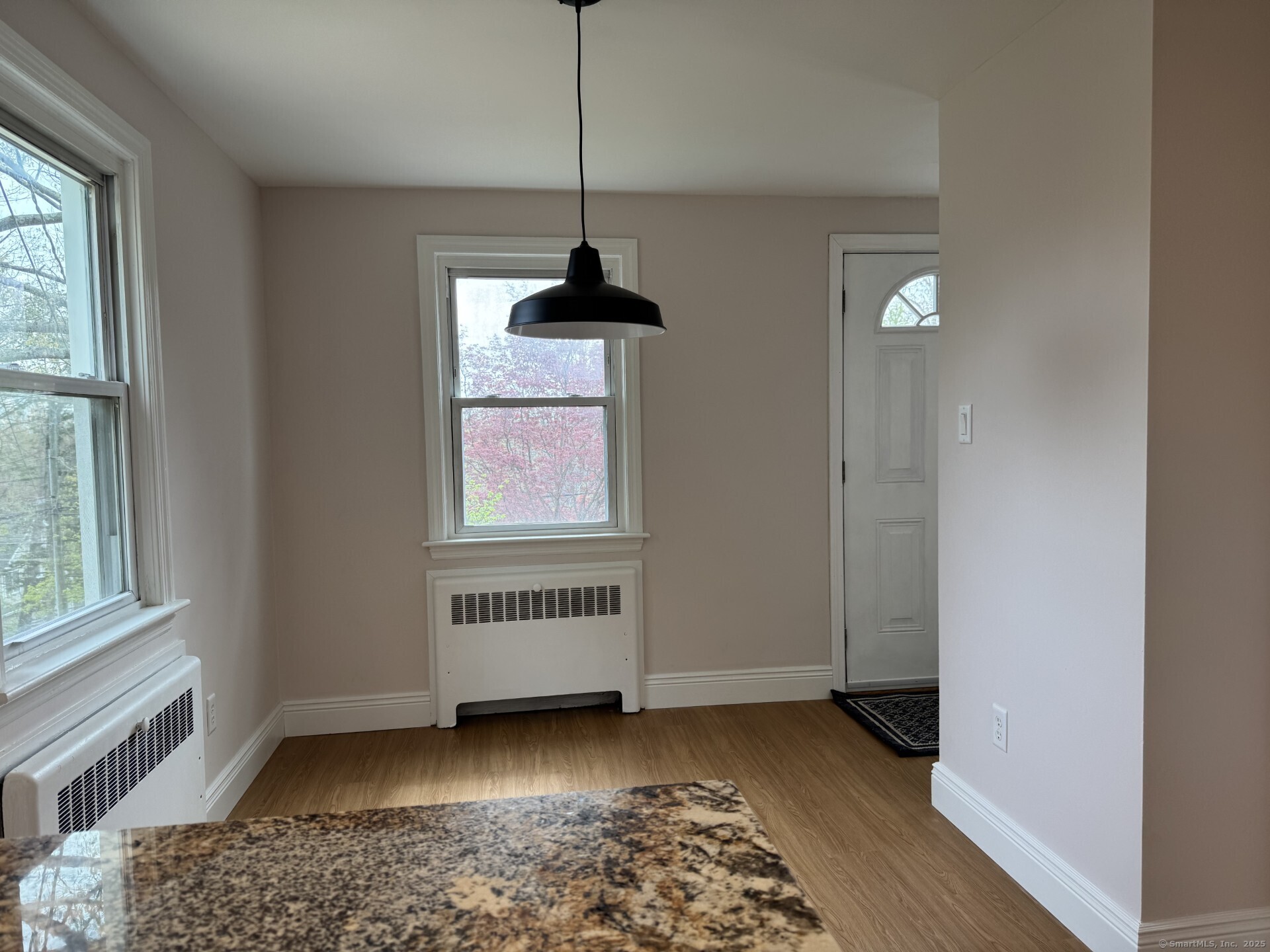 Farmington, Connecticut 06032, United States, 3 Bedrooms Bedrooms, ,2 BathroomsBathrooms,Residential,Active,116578