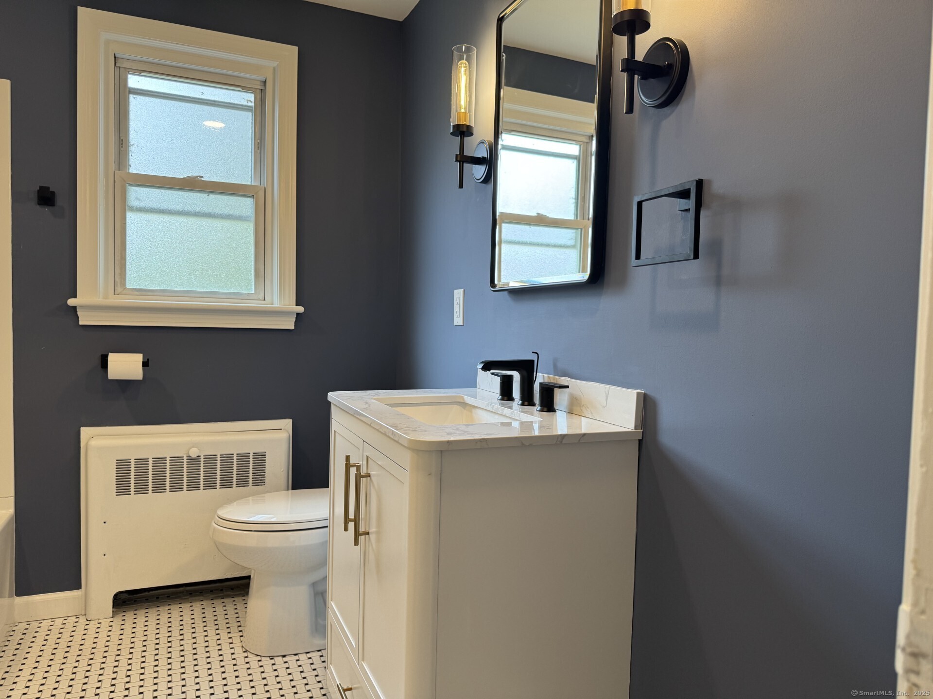 Farmington, Connecticut 06032, United States, 3 Bedrooms Bedrooms, ,2 BathroomsBathrooms,Residential,Active,116578