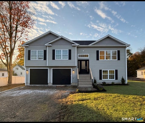 Photo of 381 Como Avenue, Waterbury, CT 06708 (MLS # 24214453)