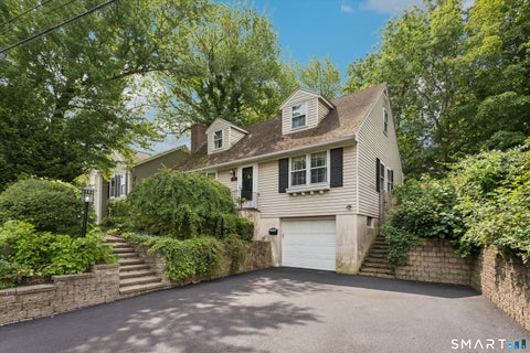 Photo of 781 Tunxis Hill Road, Fairfield, CT 06824 (MLS # 24191656)