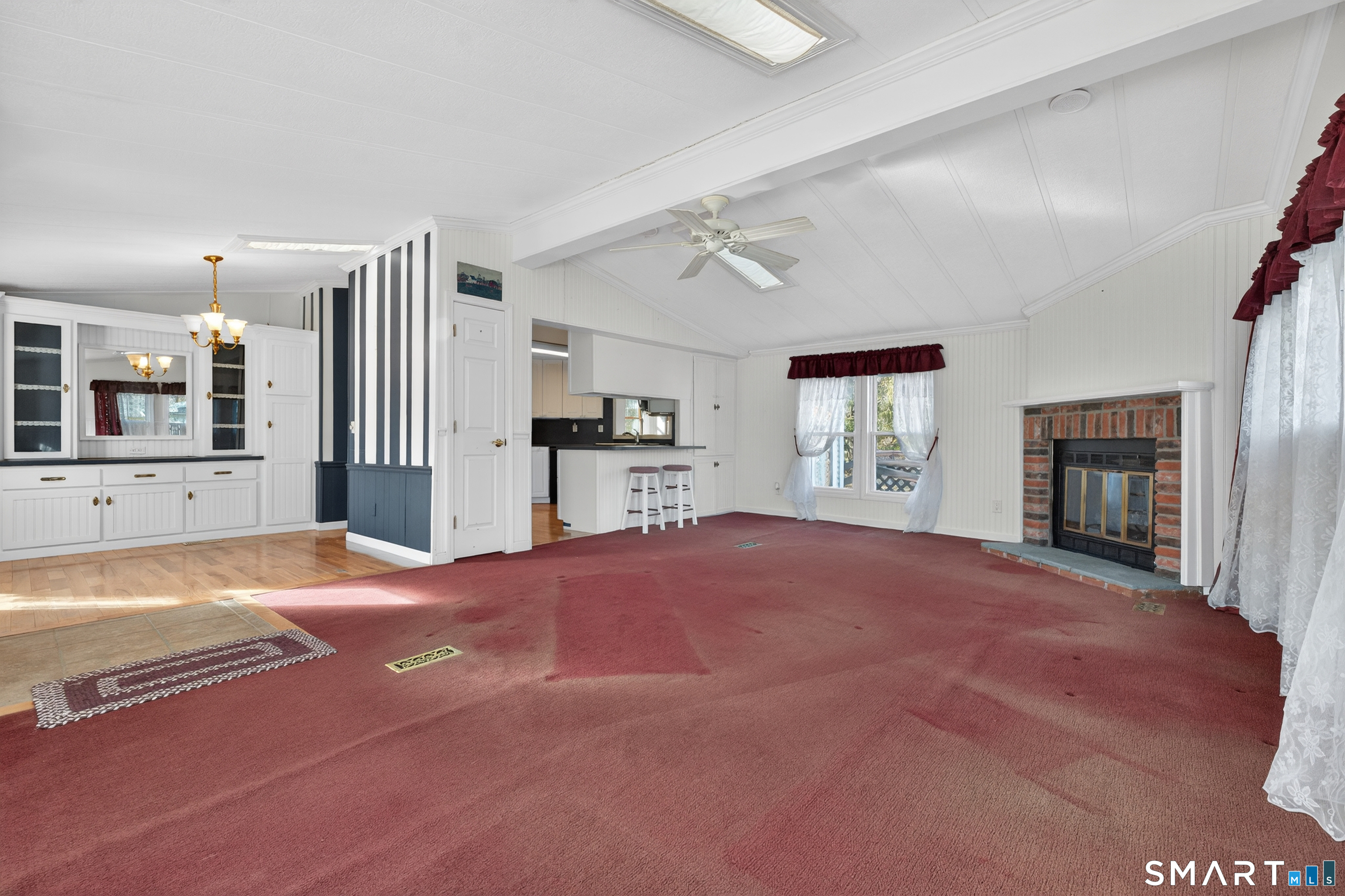 82 Colchester Commons