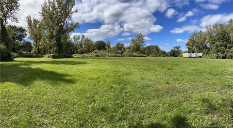 Tiny photo for 71 Leonardo Drive, North Haven, CT 06473 (MLS # 170552484)