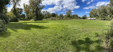 Tiny photo for 71 Leonardo Drive, North Haven, CT 06473 (MLS # 170552484)