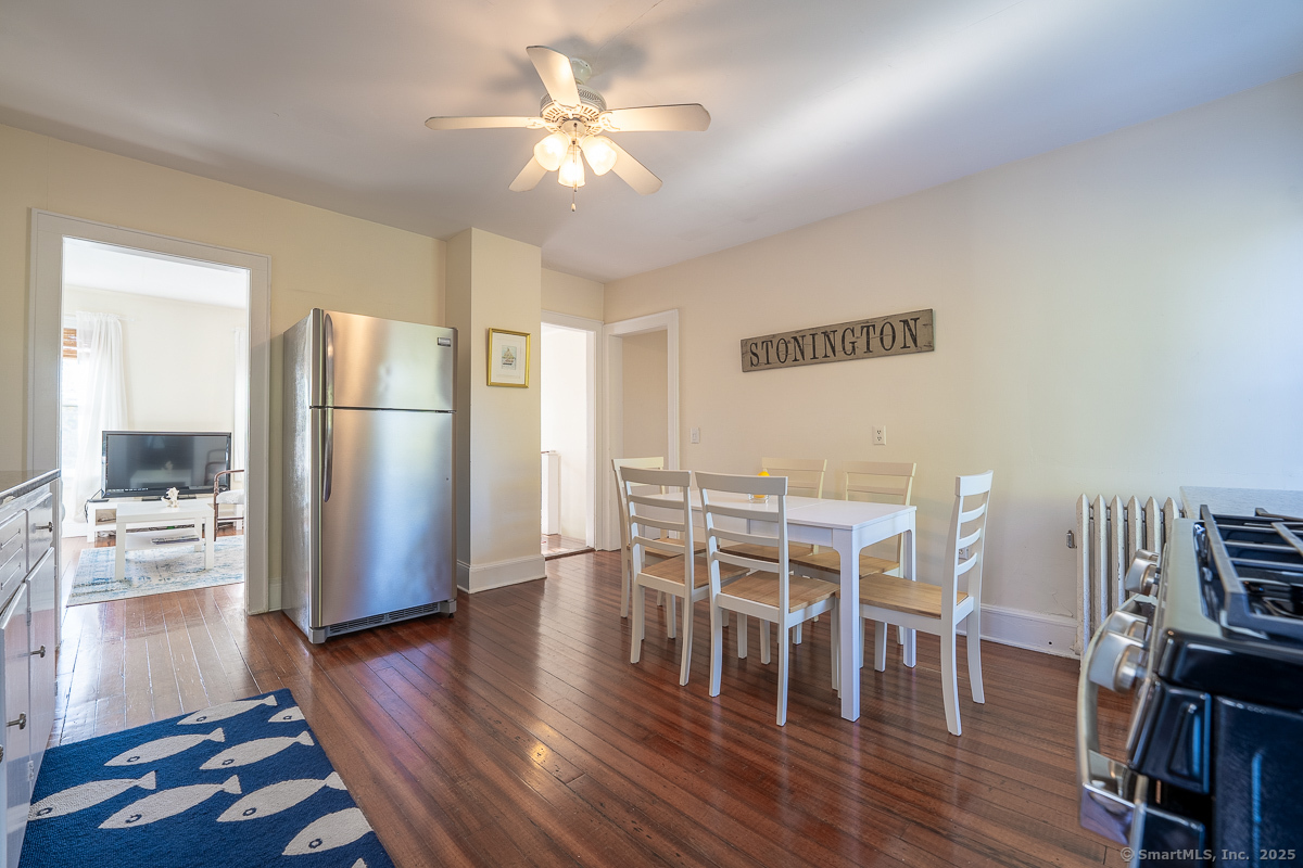 Stonington, Connecticut 06355, United States, 2 Bedrooms Bedrooms, ,2 BathroomsBathrooms,Residential,Active,235488