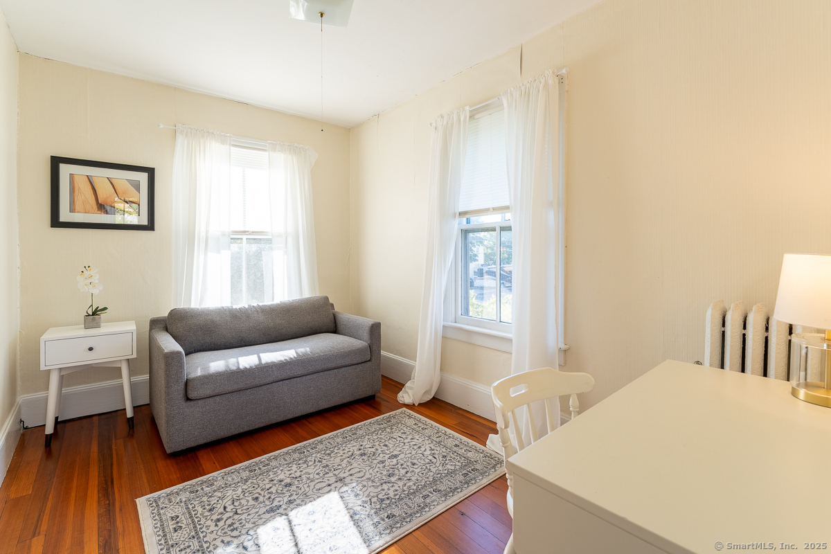 Stonington, Connecticut 06355, United States, 2 Bedrooms Bedrooms, ,2 BathroomsBathrooms,Residential,Active,235488