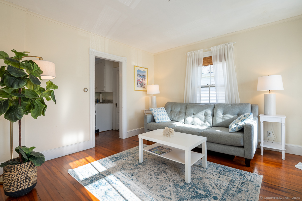 Stonington, Connecticut 06355, United States, 2 Bedrooms Bedrooms, ,2 BathroomsBathrooms,Residential,Active,235488