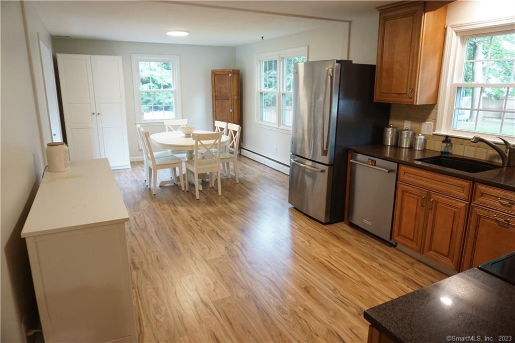Photo 10 of 39 of 28 Standish Road house