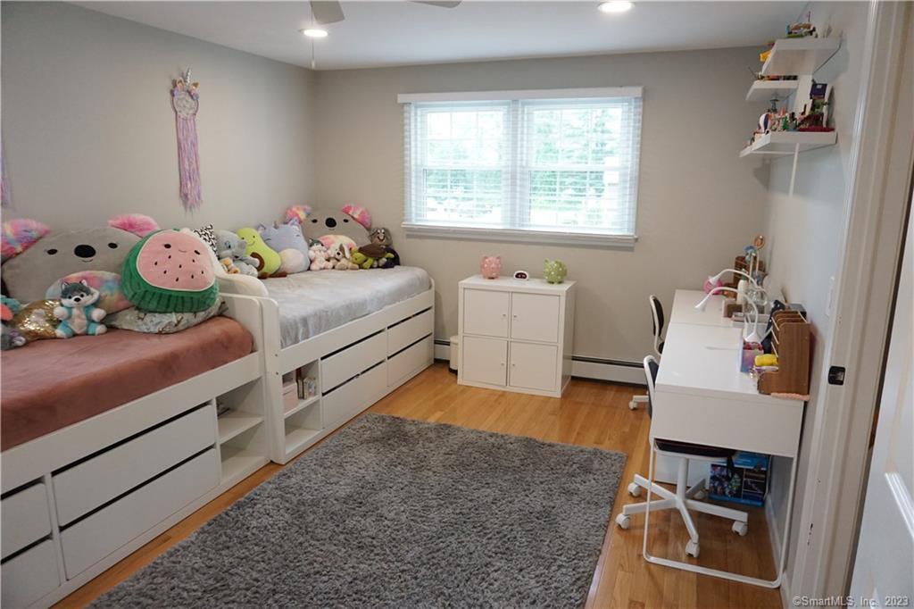 Photo 18 of 39 of 28 Standish Road house