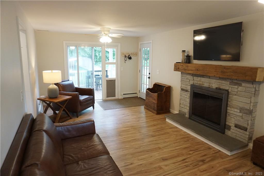 Photo 16 of 39 of 28 Standish Road house