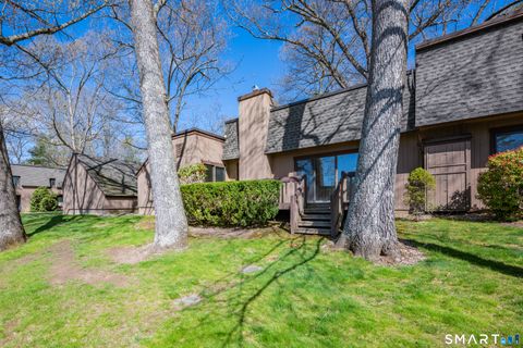 Photo of 14 Canterbury Lane #14, Avon, CT 06001 (MLS # 24158659)