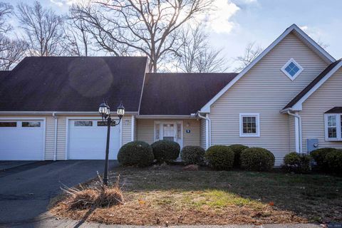 A home in East Hartford