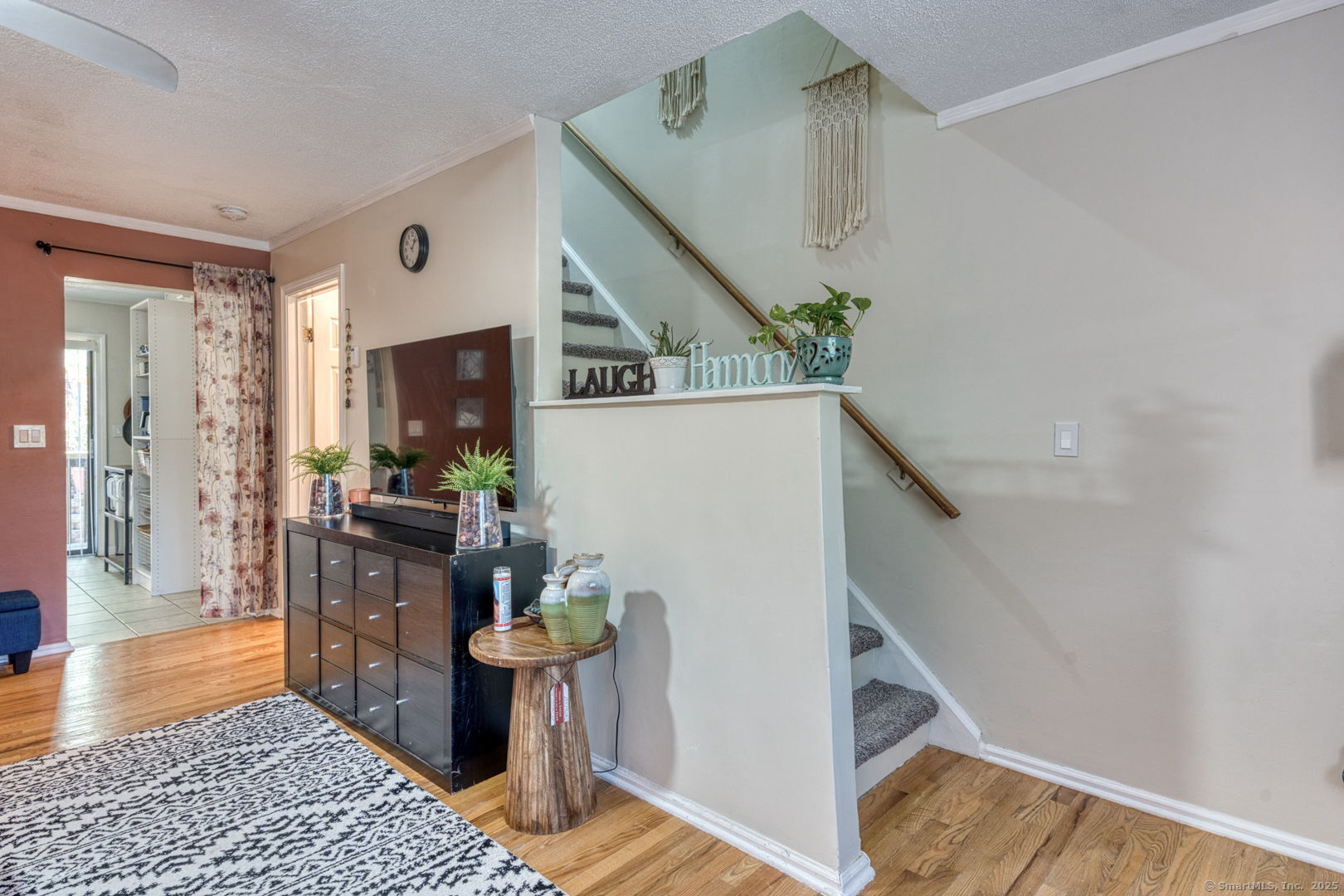 Meriden, Connecticut 06450, United States, 2 Bedrooms Bedrooms, ,2 BathroomsBathrooms,Residential,Active,231112