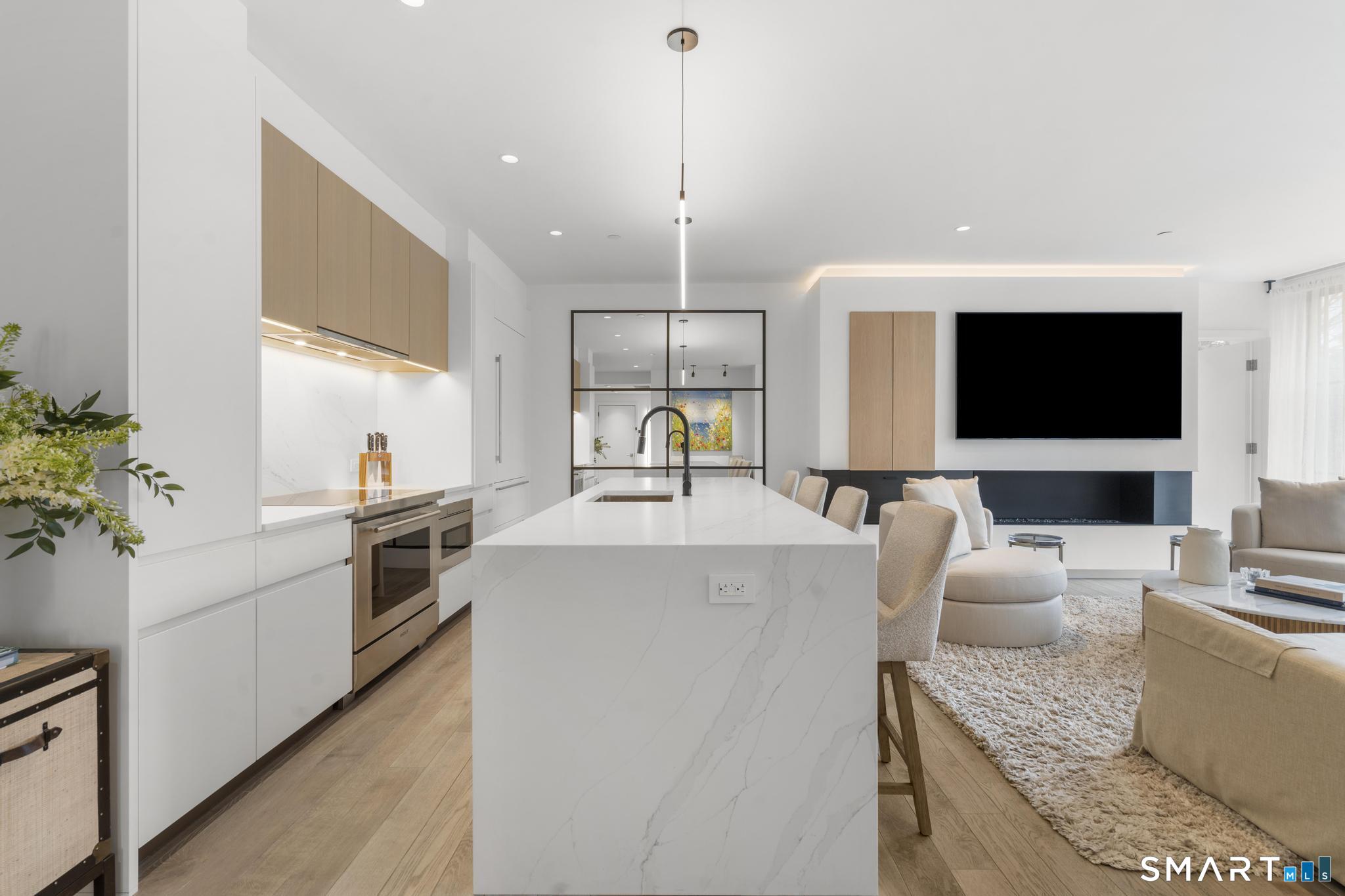 41 Richmondville Avenue Duplex 1