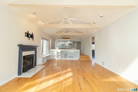 Tiny photo for 15 Whalers Point #15, East Haven, CT 06512 (MLS # 24154965)