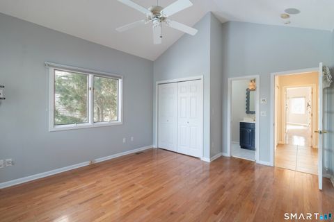 Tiny photo for 15 Whalers Point #15, East Haven, CT 06512 (MLS # 24154965)